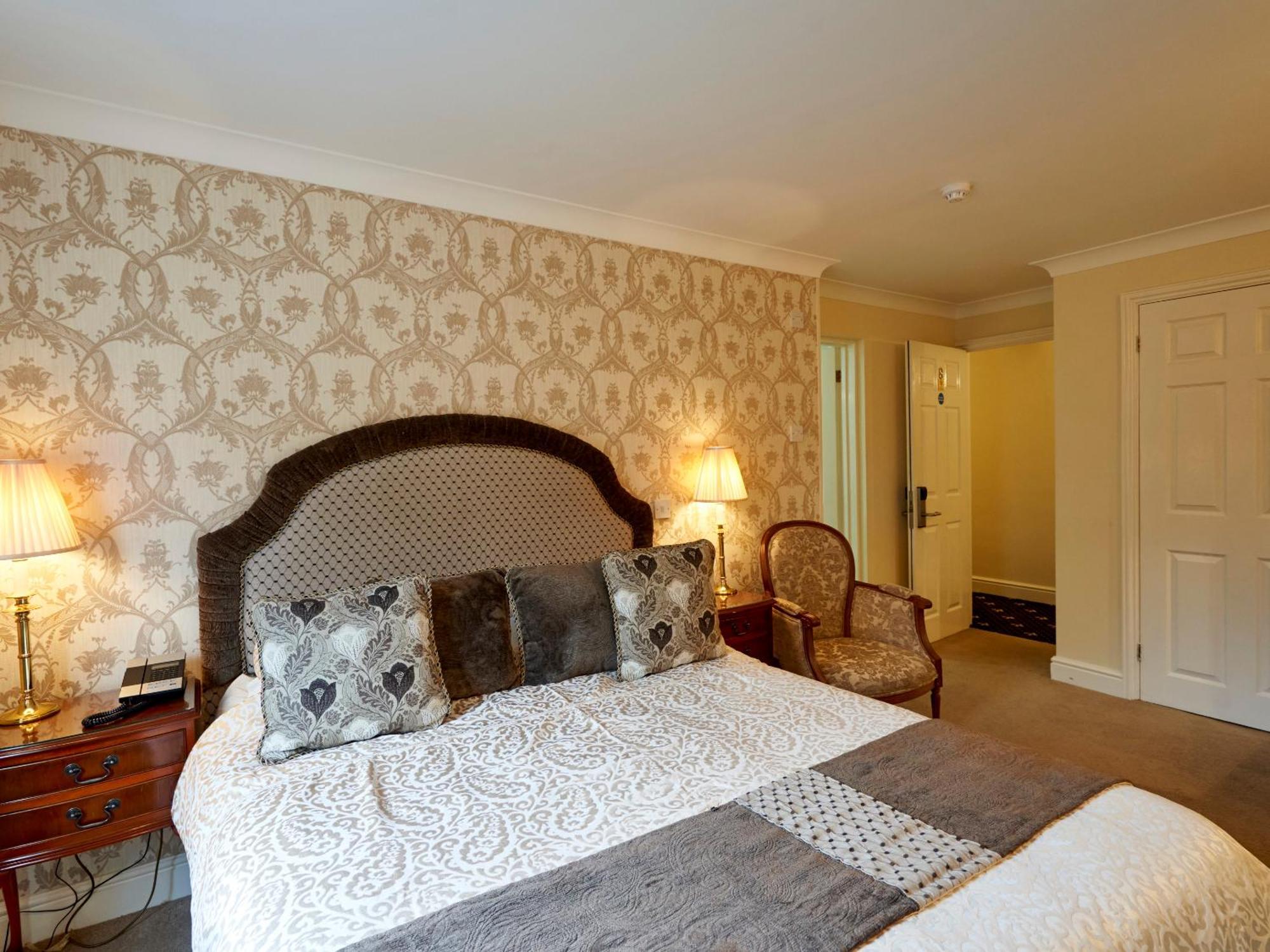Hempstead House Hotel & Restaurant Ситтингбурн Номер фото